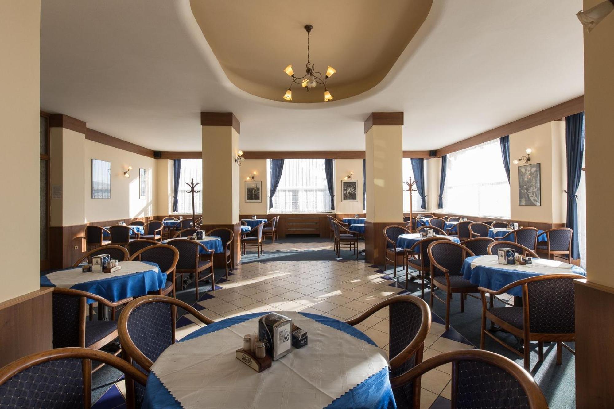 Hotel Belvedere Příbram 外观 照片